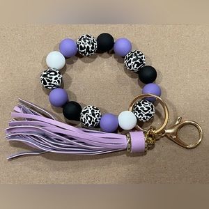 🔥 2/$18 Purple Key Keychain Beads